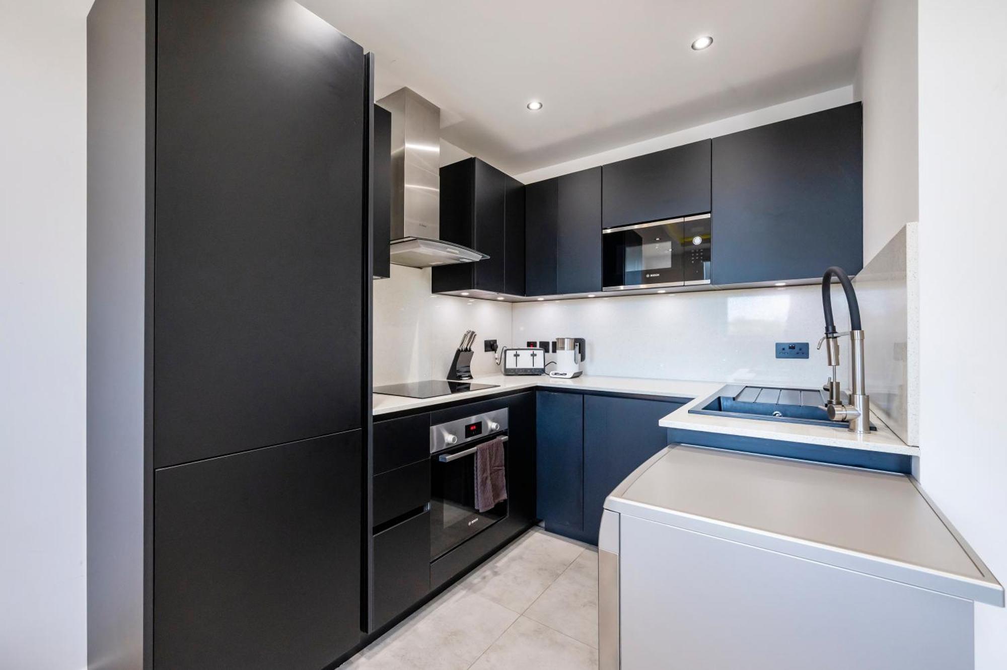 Arcore Premium Islington Apartment