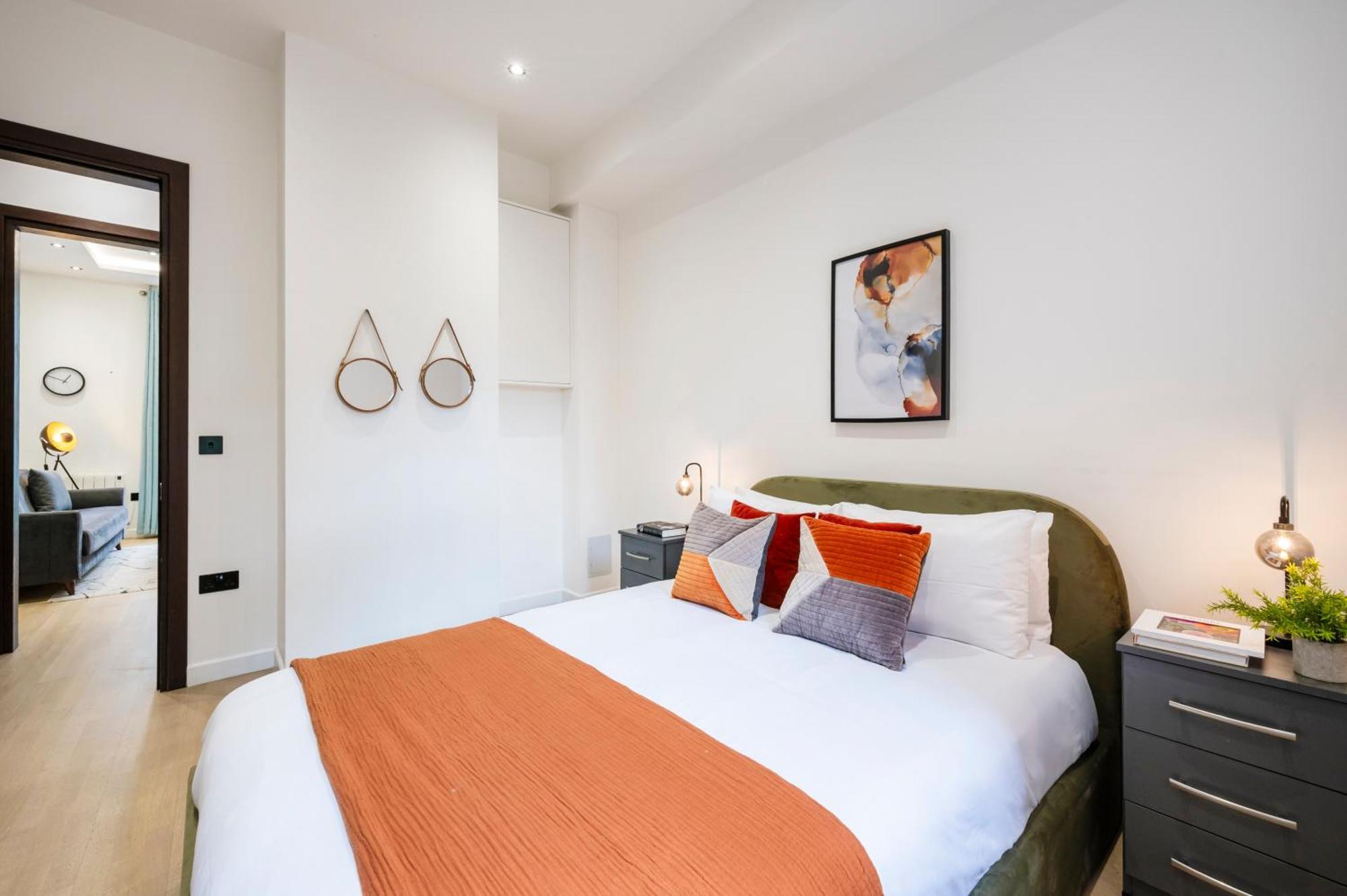 Arcore Premium Islington Apartment
